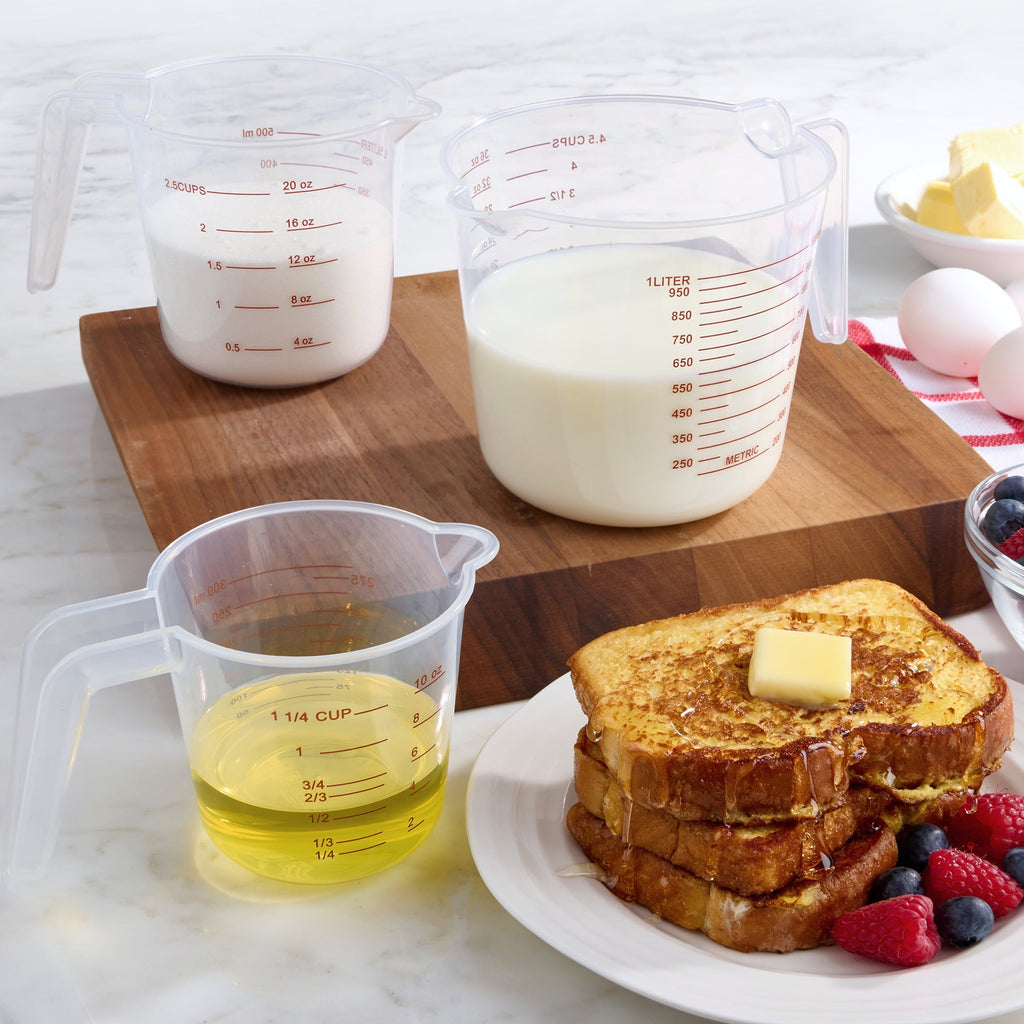 Time-Saving 3-Piece Tapered Spout Nesting Plastic Measuring Cups Set, Clear - Premium Stainless Steel Garlic Presser & Peeler Detail
