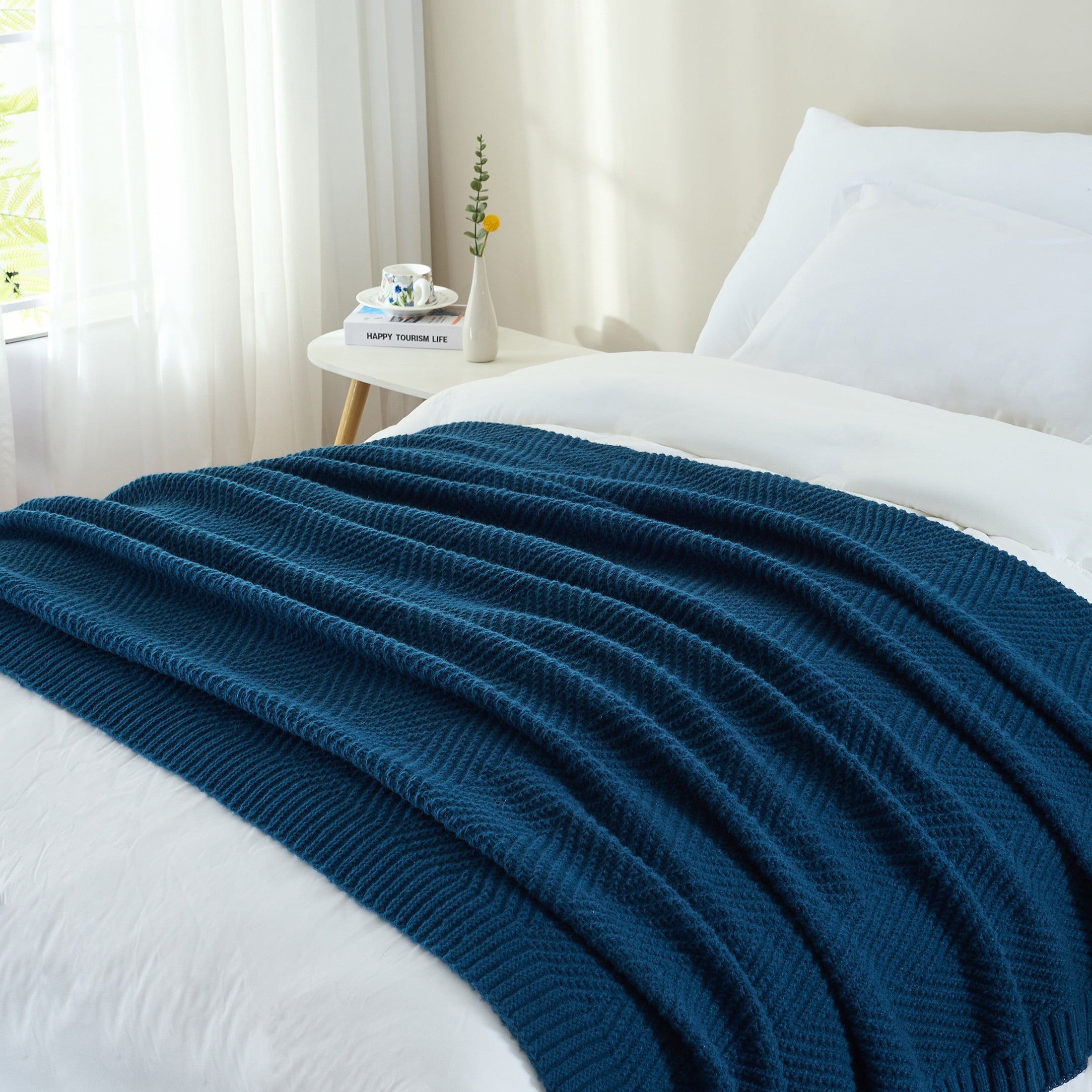 Super Soft Flannel Soft Knitted Throw Blanket 50" x 60" Navy Blue, Boho Chevron Farmhouse Throw for Bed Couch - Super Soft Reversible Sherpa Flannel Blanket Detail