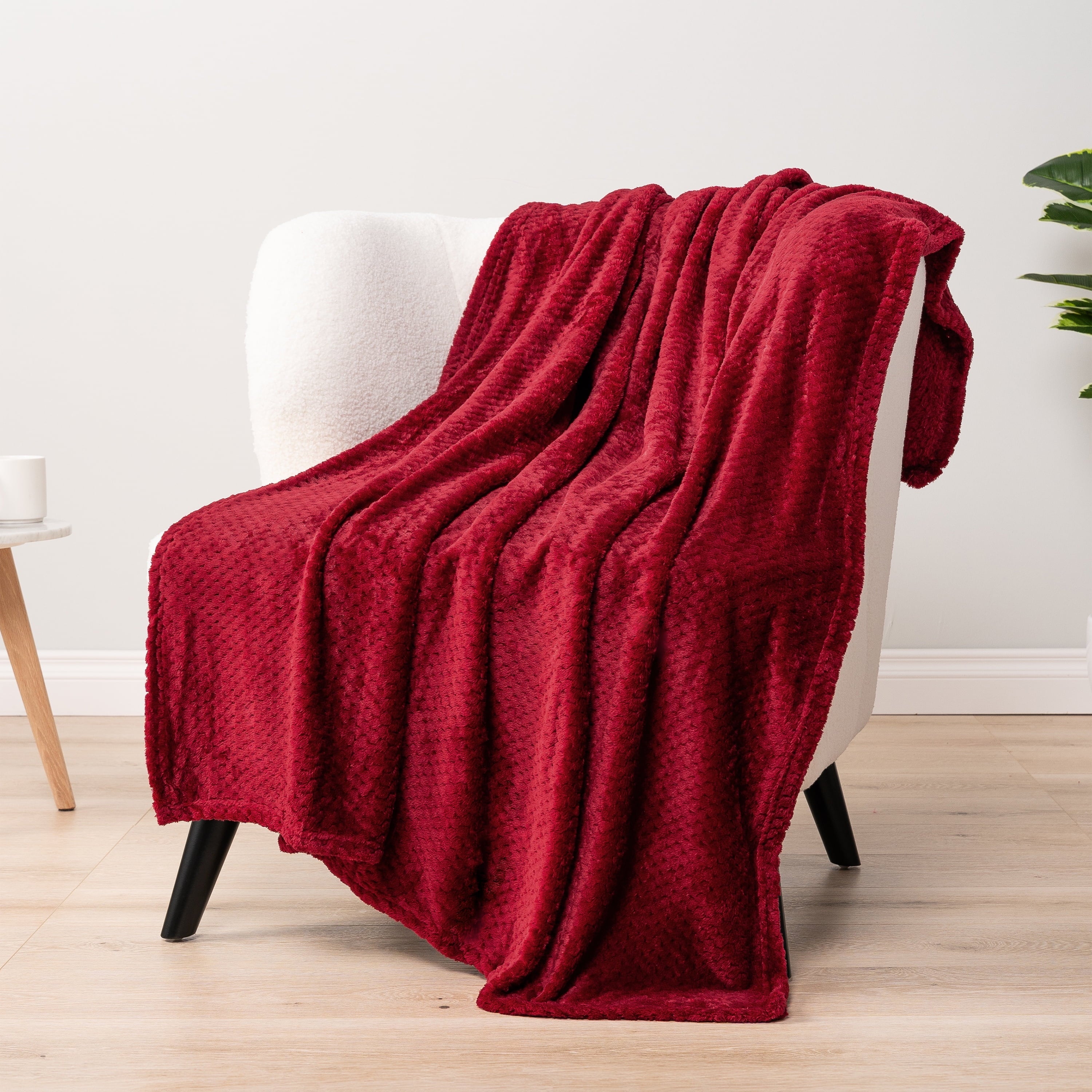 Reversible Sherpa Maroon Red Throw Blanket for Couch, Twin Bed, Soft Fleece Throws for Sofa Chair, Fuzzy Waffle Textured Blanket, Cozy ... - Cozy Fleece Throw Blanket for Couch & Bed Detail