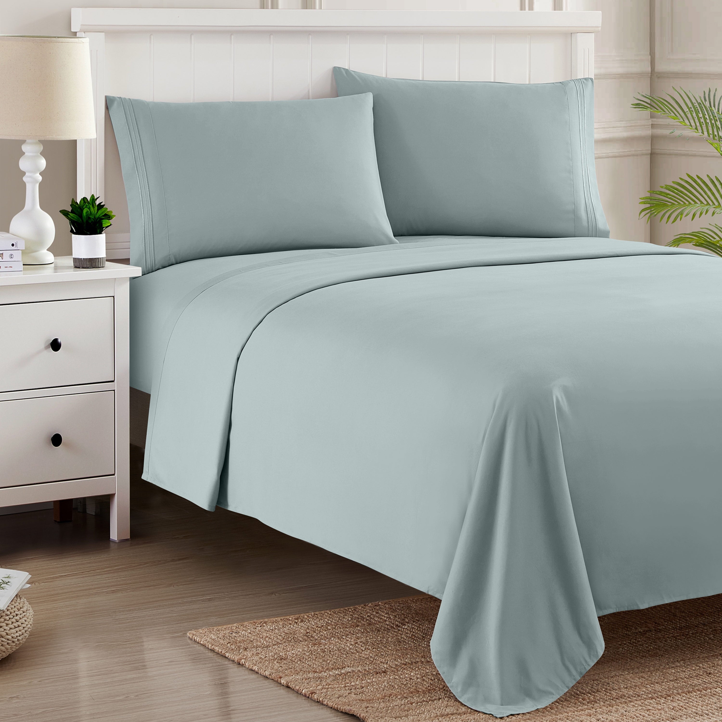 Cooling Sateen 1800 Series Classic 4-Piece 1800 Thread Count 100 GSM Bed Sheet, Queen - Luxury Bed Sheet Set with Deep Pockets Detail