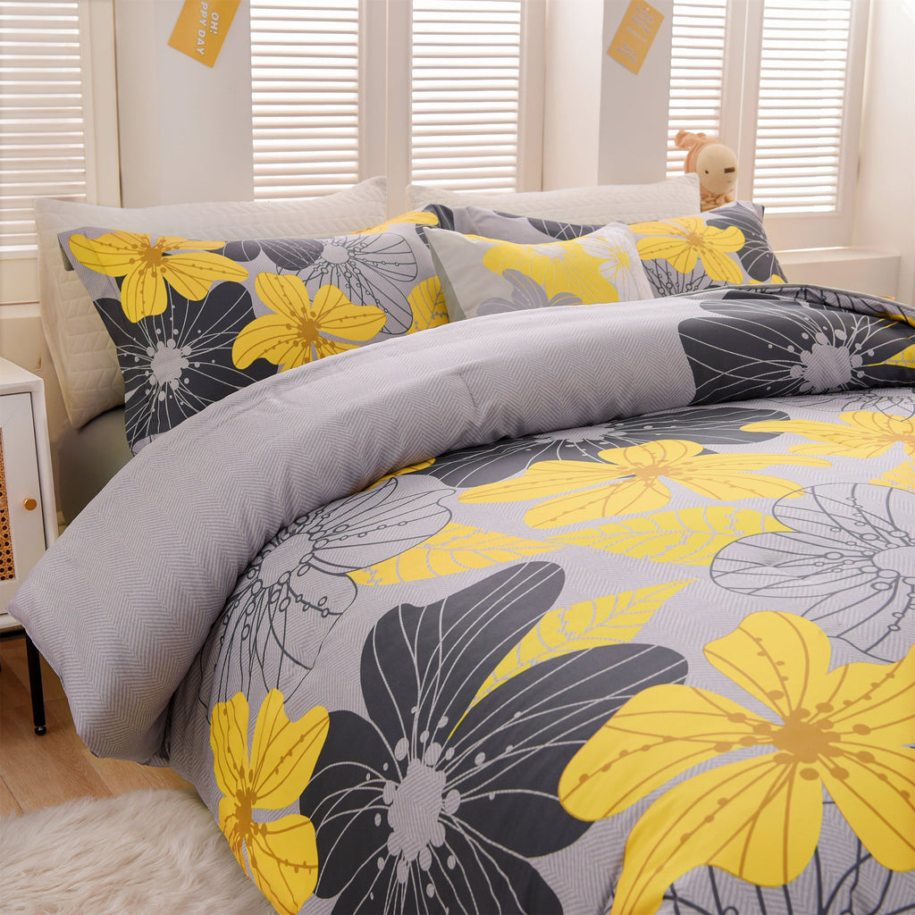 Fluffy Down Alternative Yellow Floral Comforter Set Queen Flower Bed Set Adult Soft Botanical Boho Bedding Set - All-Season Down Alternative Comforter Insert Detail