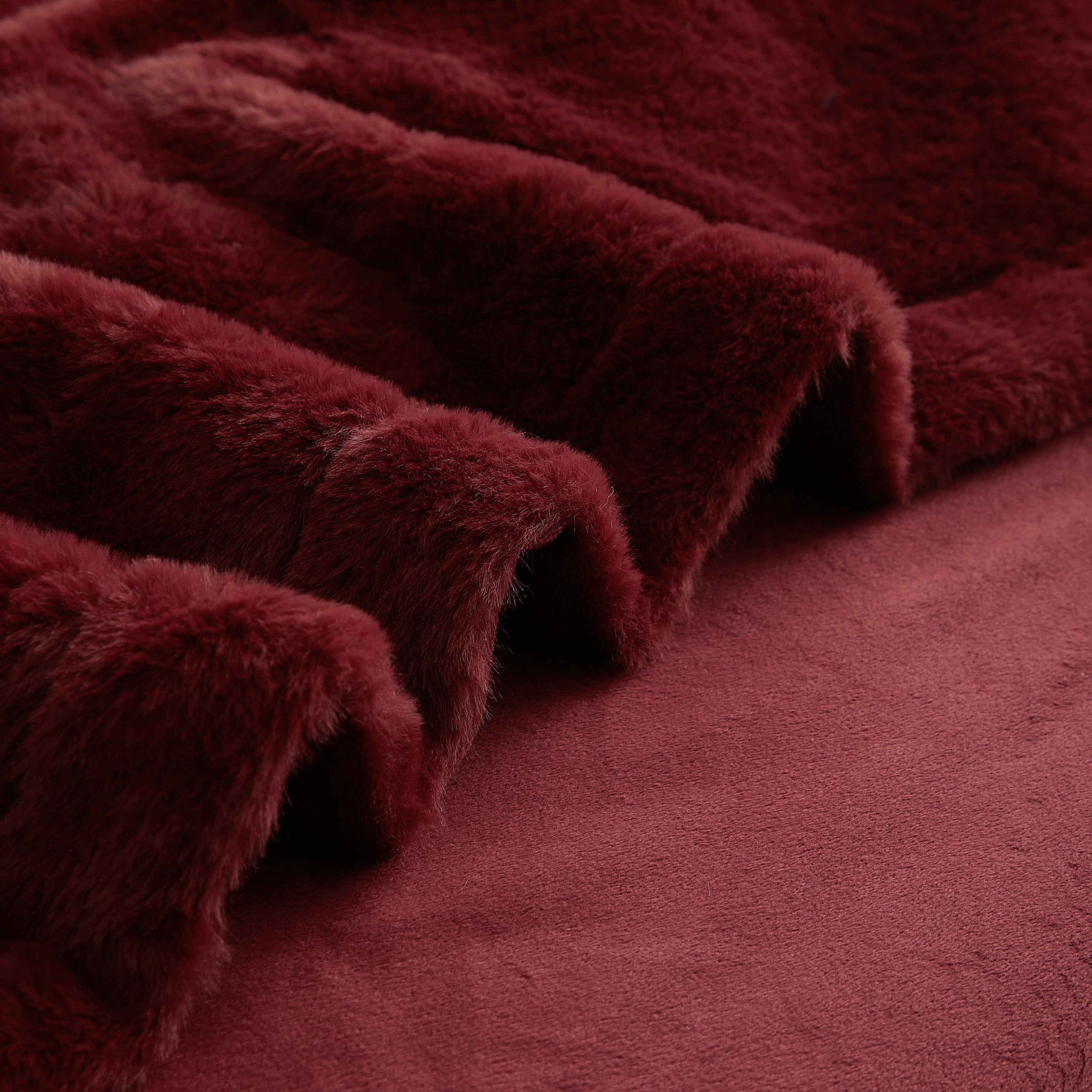 Super Soft Flannel Cozy Faux Fur Super Soft luxury Blanket, Full/Queen, Luscious Merlot - Luxury Knitted Decorative Throw Blanket with Fringes Detail