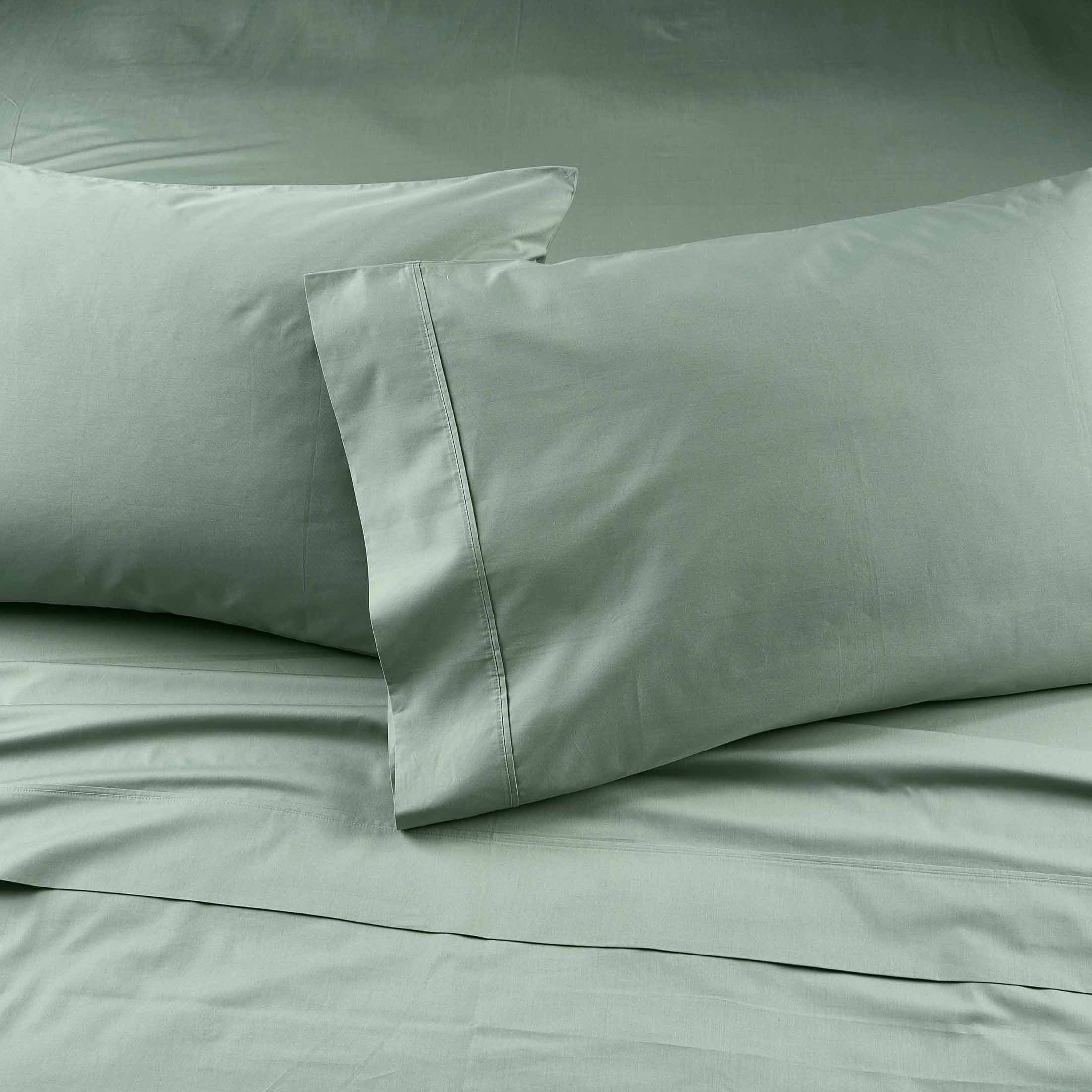 Ultra-Soft Cool & Crisp 4-Piece 300 Thread Count Green River Cotton Percale Sheet Set, Queen - Breathable Egyptian Cotton Flat & Fitted Sheets Detail
