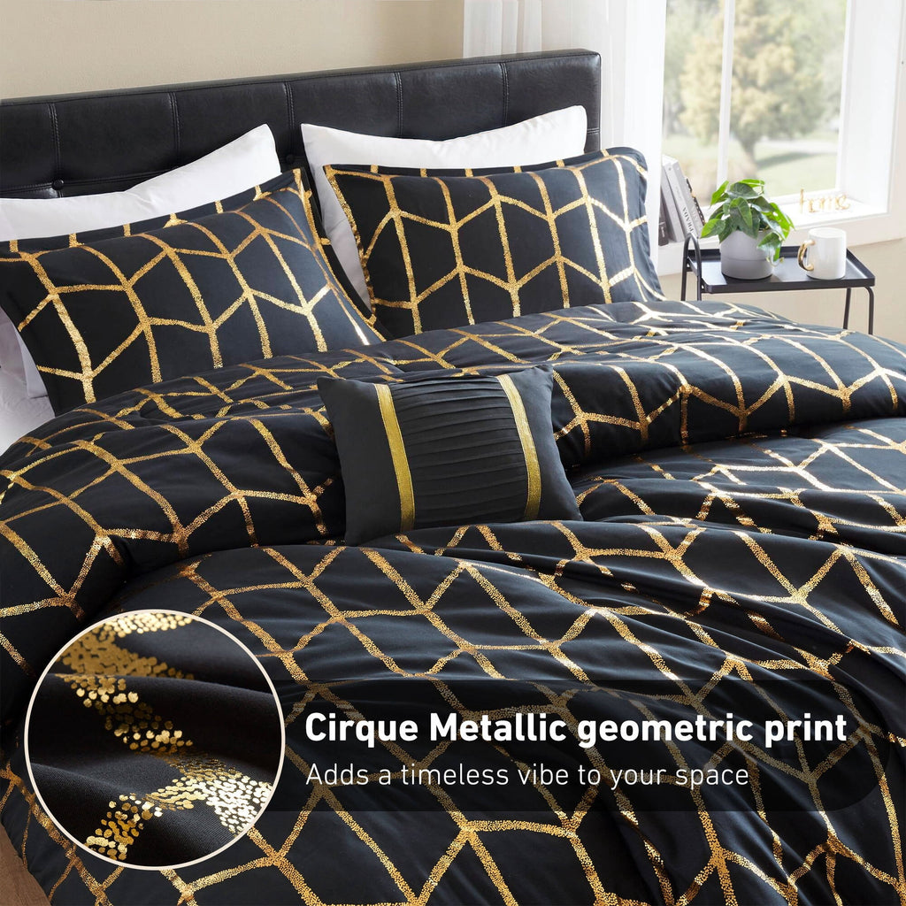Luxurious Quilted Full/Queen Size Comforter Set, 4-Piece Bedding Set for All Seasons, Geometric Metallic Comforter Bed Set with Decor P... - Luxurious Quilted Duvet Cover Set Detail