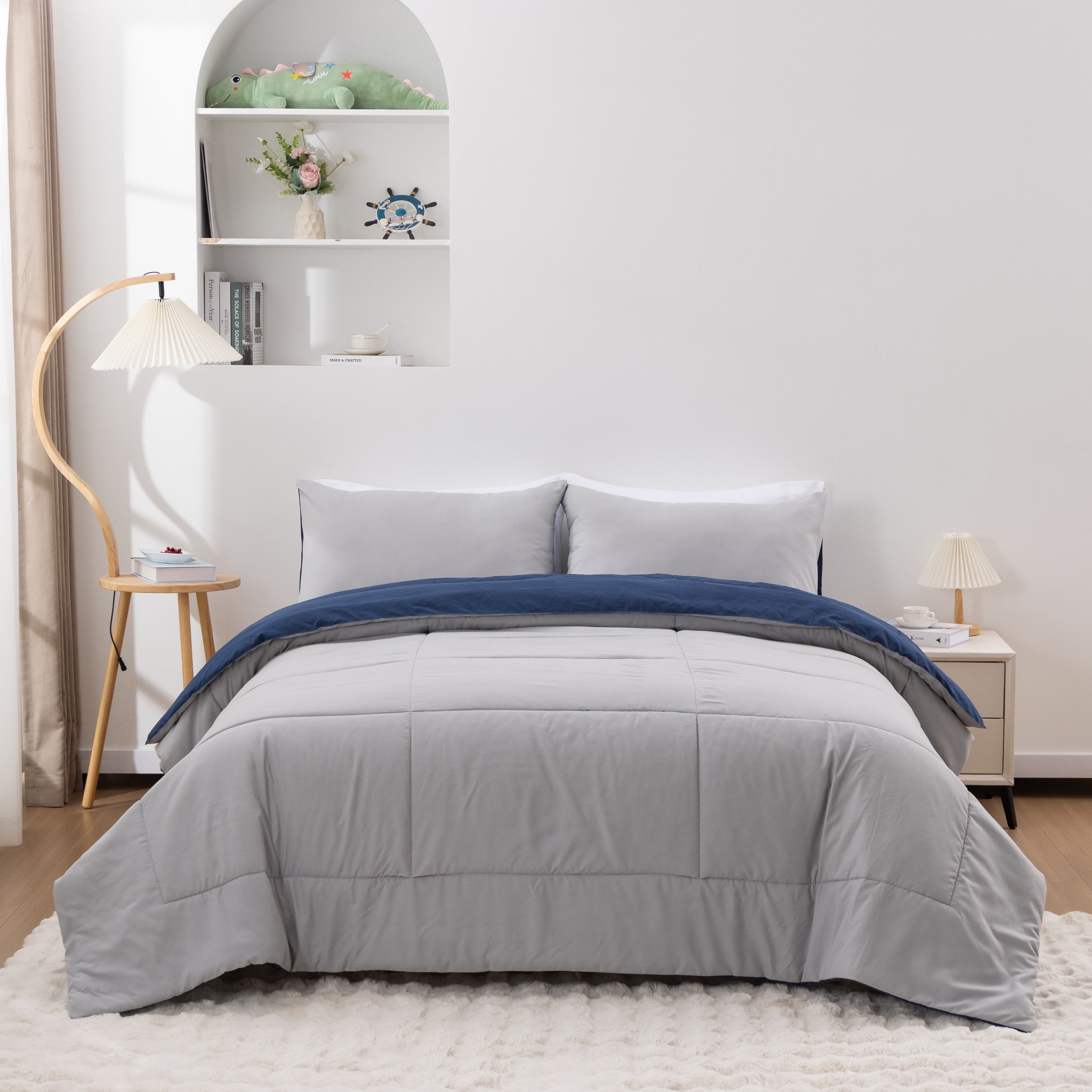 All-Season Queen Comforter Set All Season Reversible Bed Set with 2 Pillow Cases 3 Pieces Bedding Sets Down Alternative Blue/Gra... - Cloud-Like Soft Lightweight Bed Comforter Detail