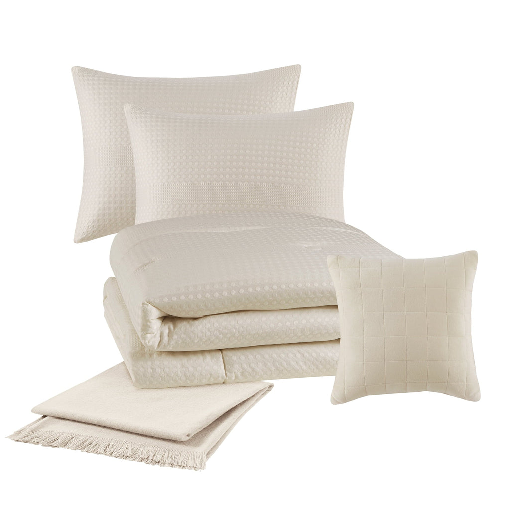 All-Season 5-Piece Papyrus Beige Waffle Comforter Set, Full/Queen - All-Season Down Alternative Comforter Insert Detail