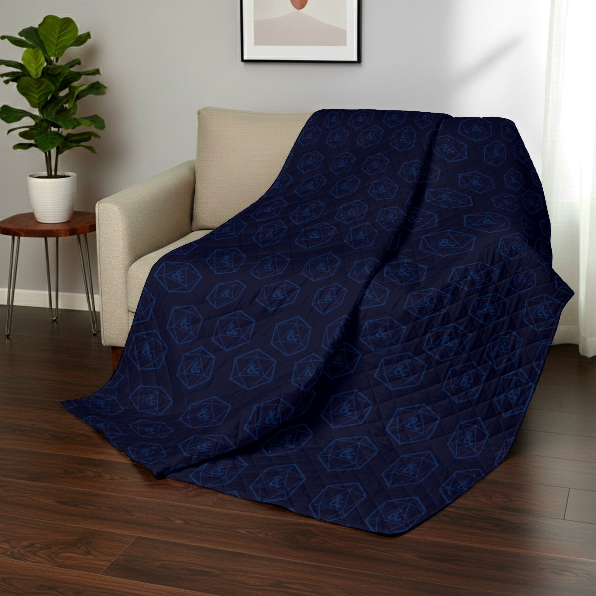 Reversible Sherpa Quilted Throw Blanket 60x80 inches, Kids Character Bedding - Super Soft Reversible Sherpa Flannel Blanket Detail