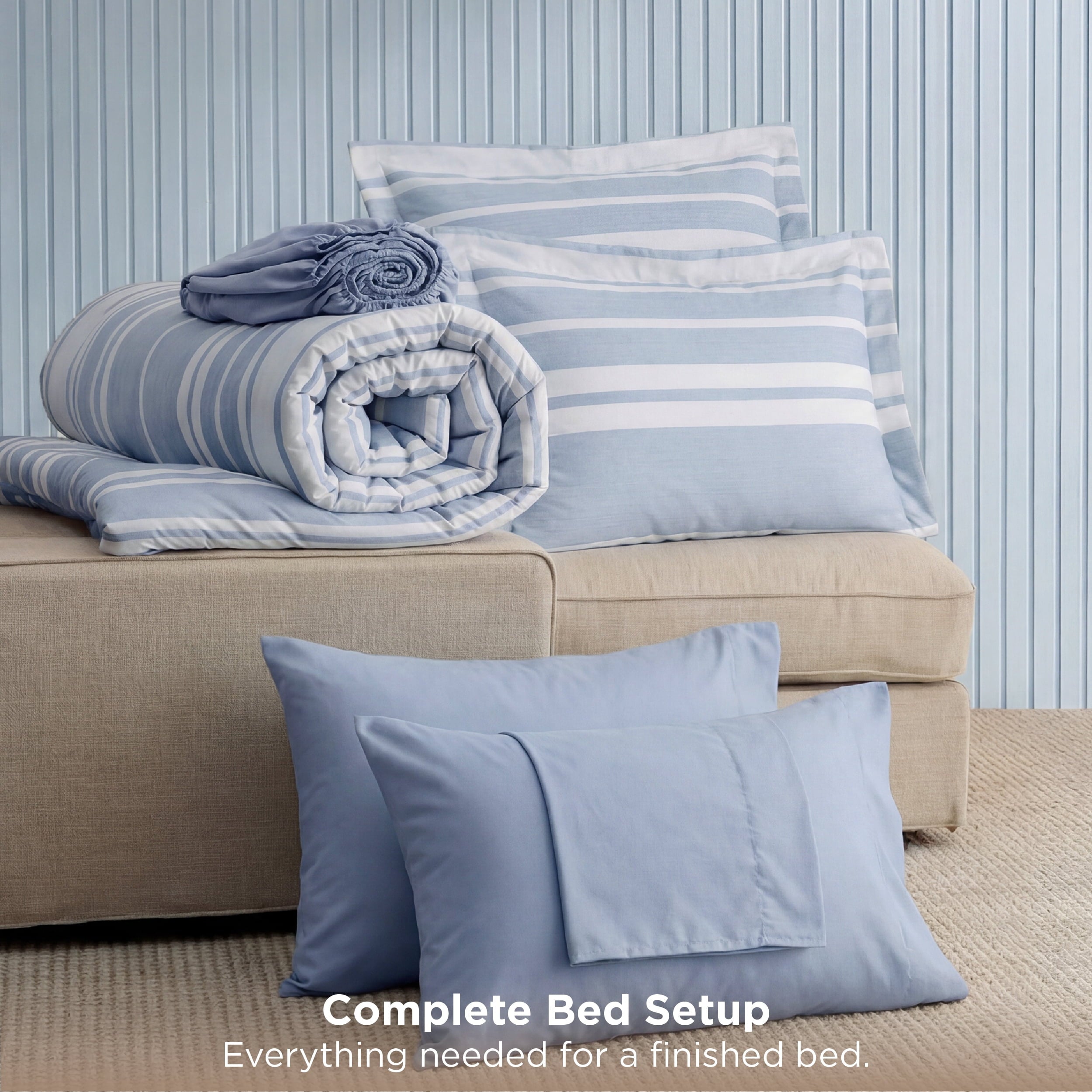 Luxurious Quilted Queen Comforter Set Blue, Bed in a Bag Queen Size Bedding 7-Pieces, Striped Bedding Set for All Seasons - All-Season Down Alternative Comforter Insert Detail