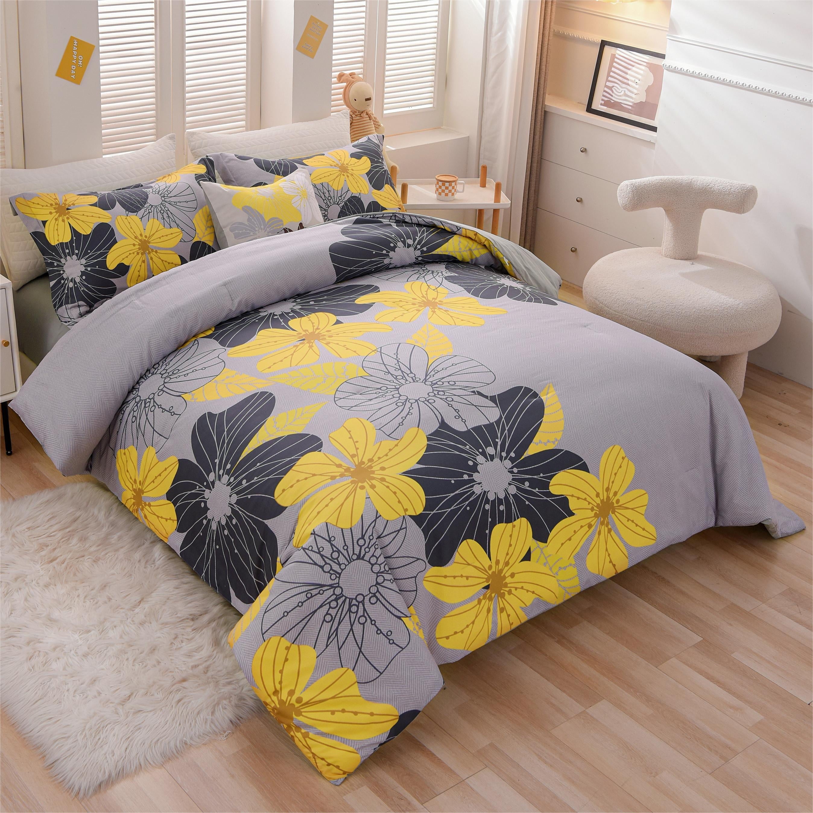 Fluffy Down Alternative Yellow Floral Comforter Set Queen Flower Bed Set Adult Soft Botanical Boho Bedding Set - All-Season Down Alternative Comforter Insert Detail