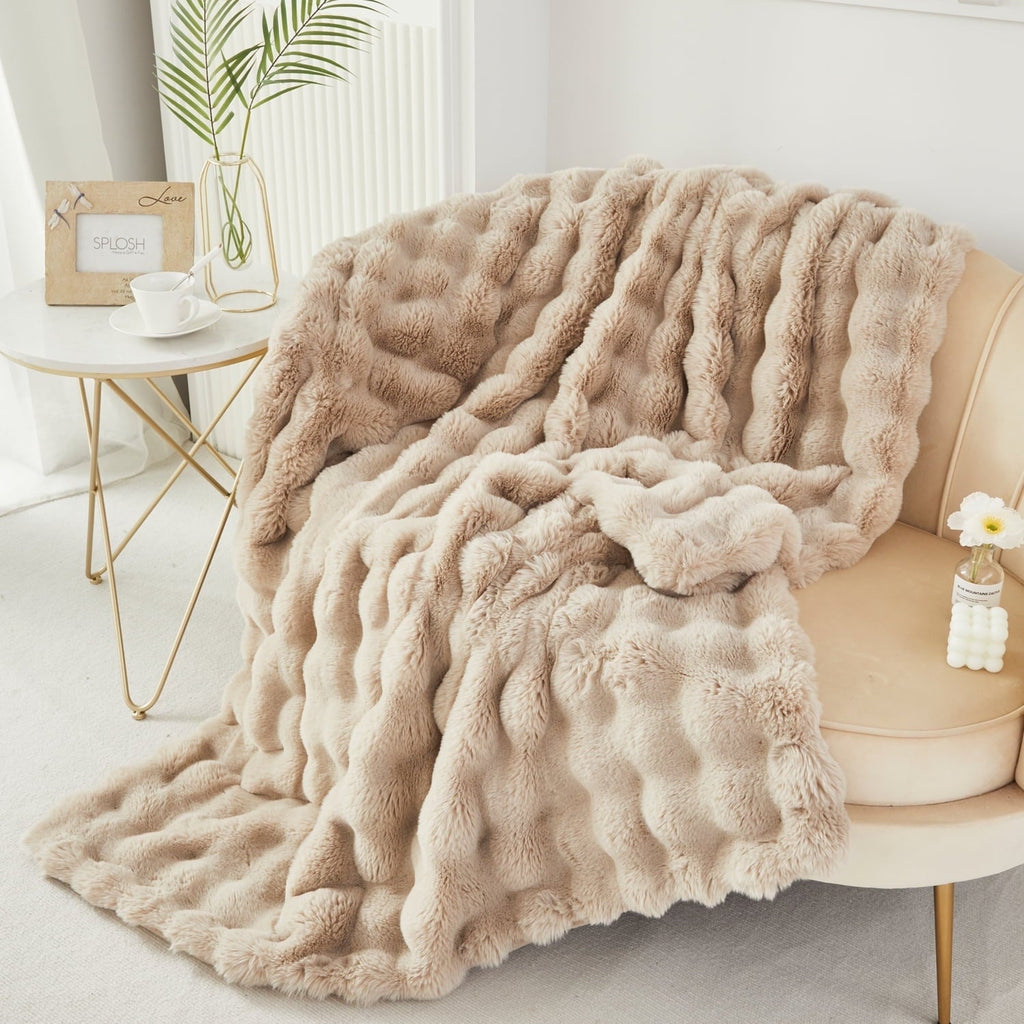 Lightweight Warm Taupe Faux Fur Bubble Blankets for Couch Chair Sofa Luxury Fluffy Thick Bubble Throw Blanket Furry Blanket Fuzzy Soft... - Lightweight Plush Warm Blanket for All Seasons Detail