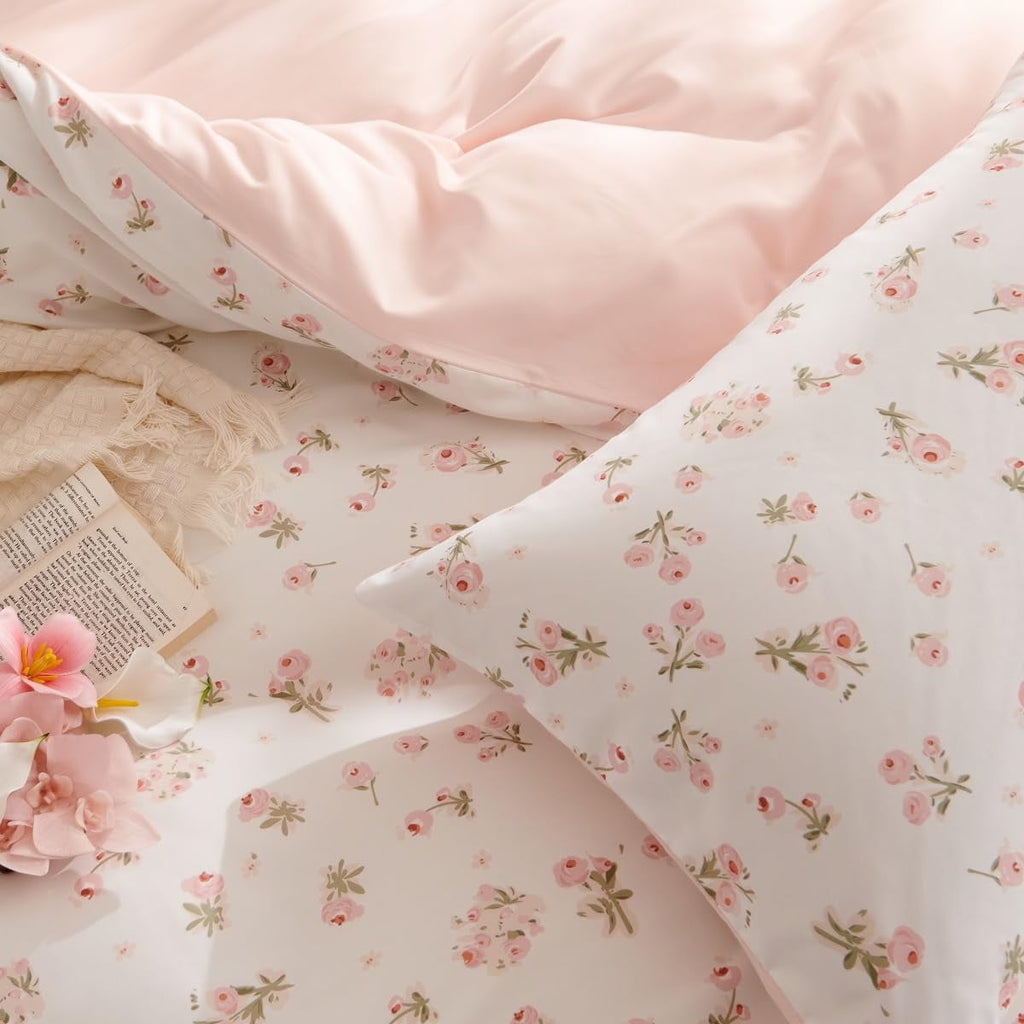 Hypoallergenic Cloud Pink loyalty Floral Comforter Queen Sets, 3 Pieces Chic Botanical Pink White Floral Reversible Comforter for All Season - All-Season Down Alternative Comforter Insert Detail