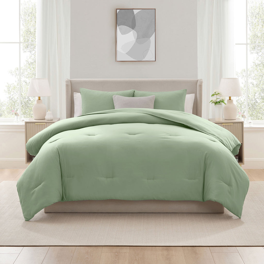 Heavyweight Warmth Comforter Sets, All Season Lightweight Solid Queen Comforter Set, 3-Pc Bedding Sets, Sage Green - Cloud-Like Soft Lightweight Bed Comforter Detail