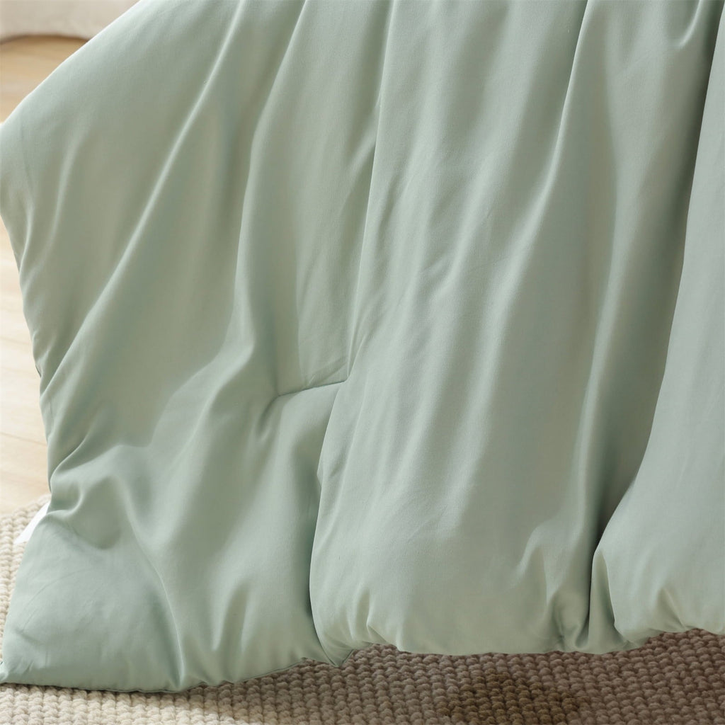 Hypoallergenic Cloud Queen Comforter Set For Adult, 3 Piece Sage Green Comforter Sets & Bedding For All Season - Hypoallergenic Ultra-Fluffy Quilt for Winter Detail
