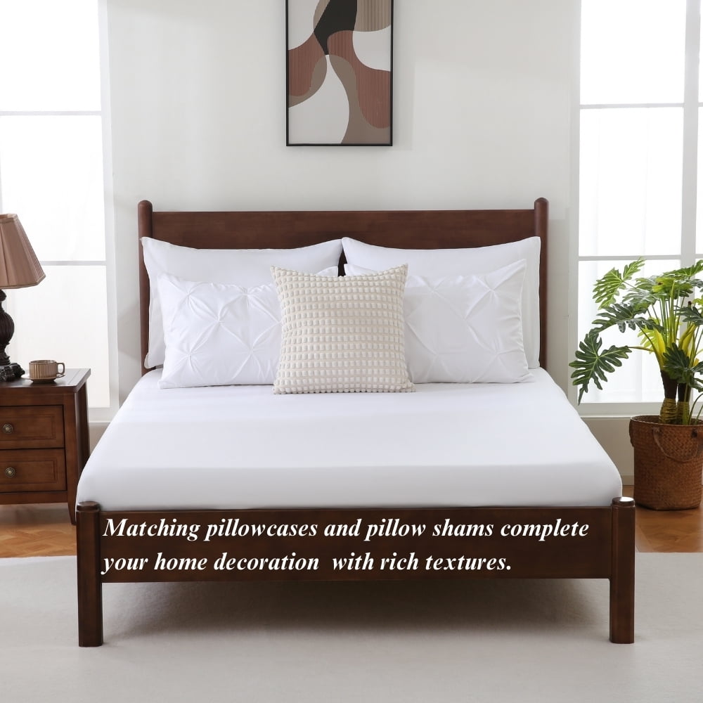 Luxurious Quilted 7 Pieces Pinch-Pleated Comforter Set, White Queen Size - All-Season Down Alternative Comforter Insert Detail