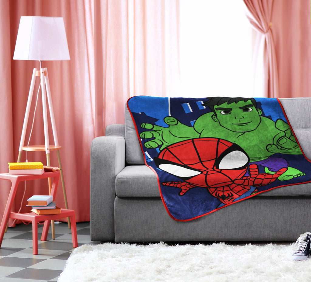 Decorative Knitted Spidey & His Amazing Friends Kids Throw, 46 x 60, Microfiber, Blue, Marvel - Super Soft Reversible Sherpa Flannel Blanket Detail
