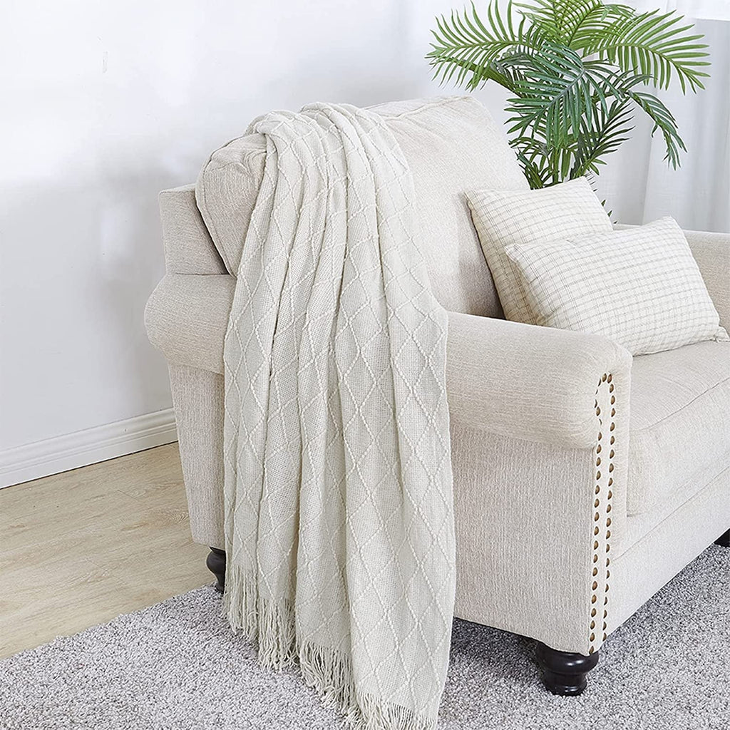 Reversible Sherpa Rhombus Beige Throw Blanket, Soft and Lightweight, 50"x 60" - Cozy Fleece Throw Blanket for Couch & Bed Detail