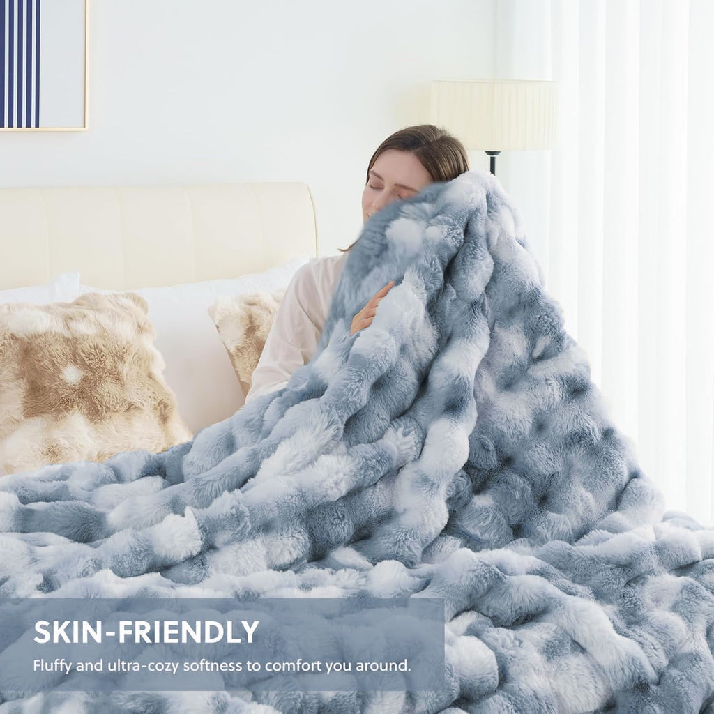 Reversible Sherpa Faux Fur Blanket Fluffy Luxury Throw Blanket Plush Fuzzy Blanket for Couch Bed 50×60 Inches Tie-dyed Blue - Lightweight Plush Warm Blanket for All Seasons Detail