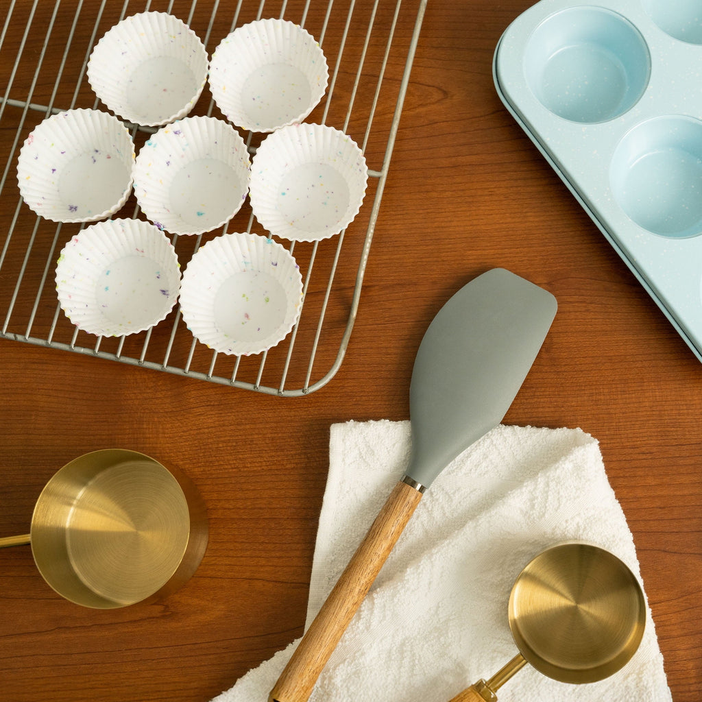 Ergonomic Manual Reusable Non-Stick Silicone Baking Cups (12 Pack) - Standard Size - Confetti - Innovative Kitchen Helper for Modern Cooking Detail
