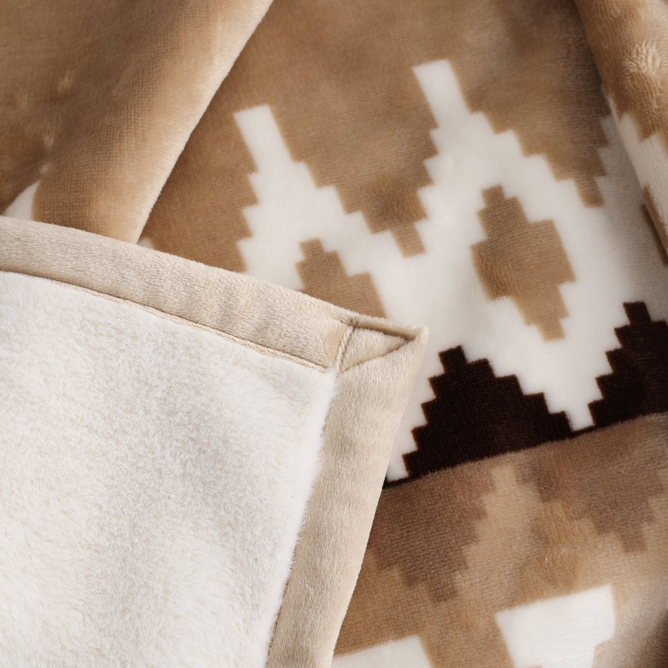 Decorative Knitted Printed Velvet Plush Reverse to Faux Fur Super Soft Throw Blanket, Oversized, Linder Border Beige - Super Soft Reversible Sherpa Flannel Blanket Detail