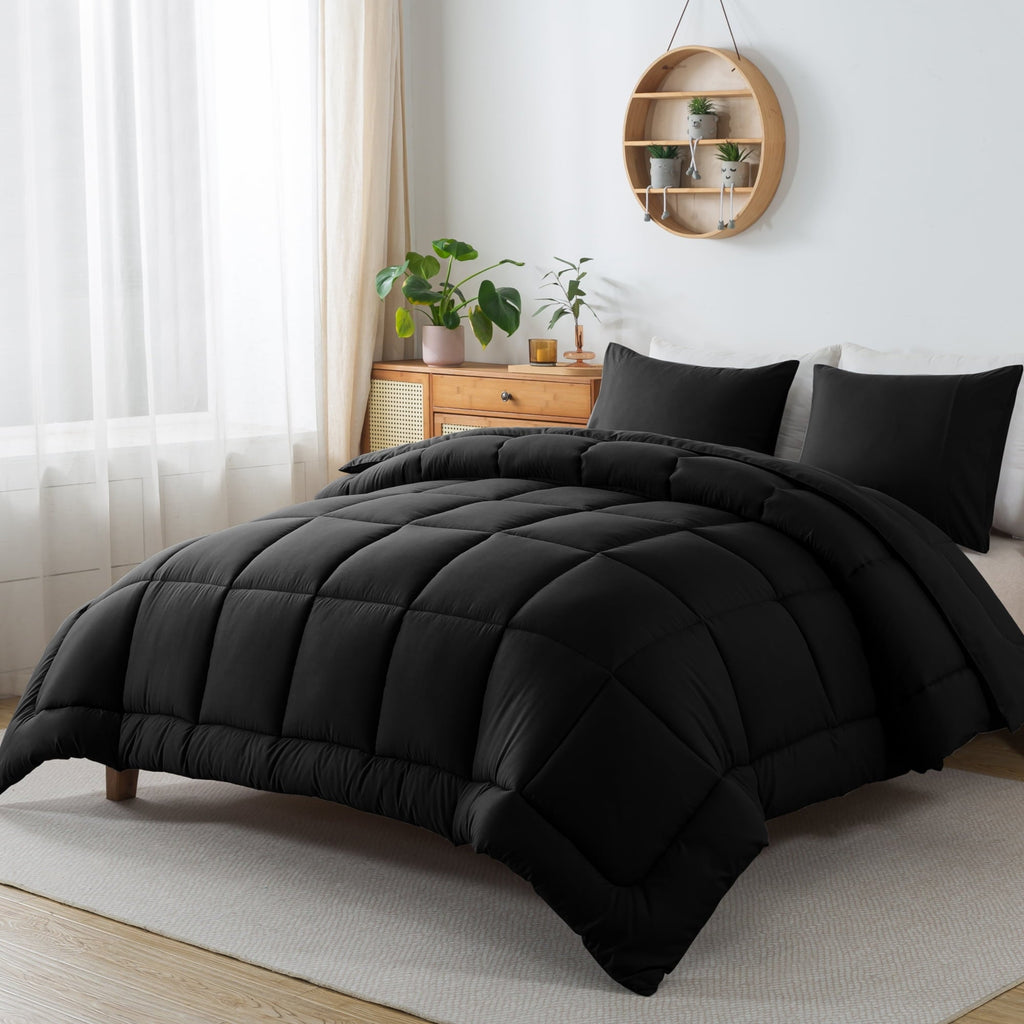 All-Season Queen Size 3-Piece All-Season Down Alternative Comforter Set Deep Black (Comforter and Pillowcase Bedding Set / bed i... - Luxurious Quilted Duvet Cover Set Detail