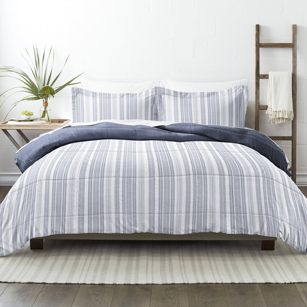 All-Season 2-Piece Navy Farmhouse Dreams ReversiblePrint Comforter Set, Twin/TwinXL - Luxurious Quilted Duvet Cover Set Detail