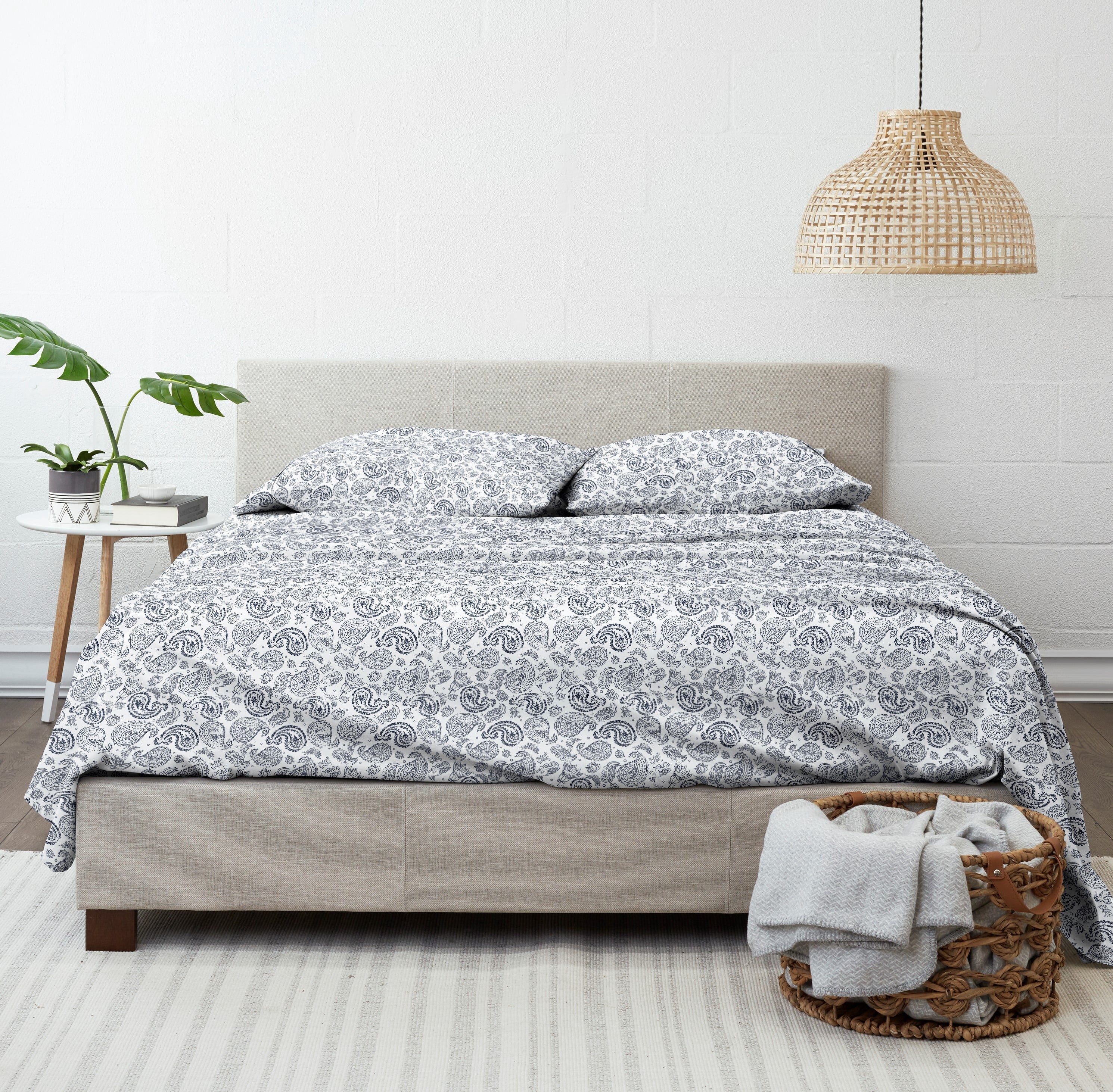 Cooling Sateen 4 Piece Pattern Microfiber Bed Sheets Set, Navy Coarse Paisley, Full - Premium Ultra-Soft Pillowcase Pair for Sleeping Detail